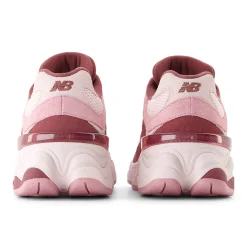New Balance 9060 Shoe 4-7