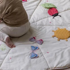 Kids Avery Row Throws|Blankets><noscript><img width=