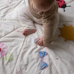 Kids Avery Row Throws|Blankets><noscript><img width=