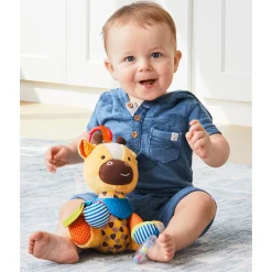 Skip Hop Activity Toy - Giraffe Bandana Buddy