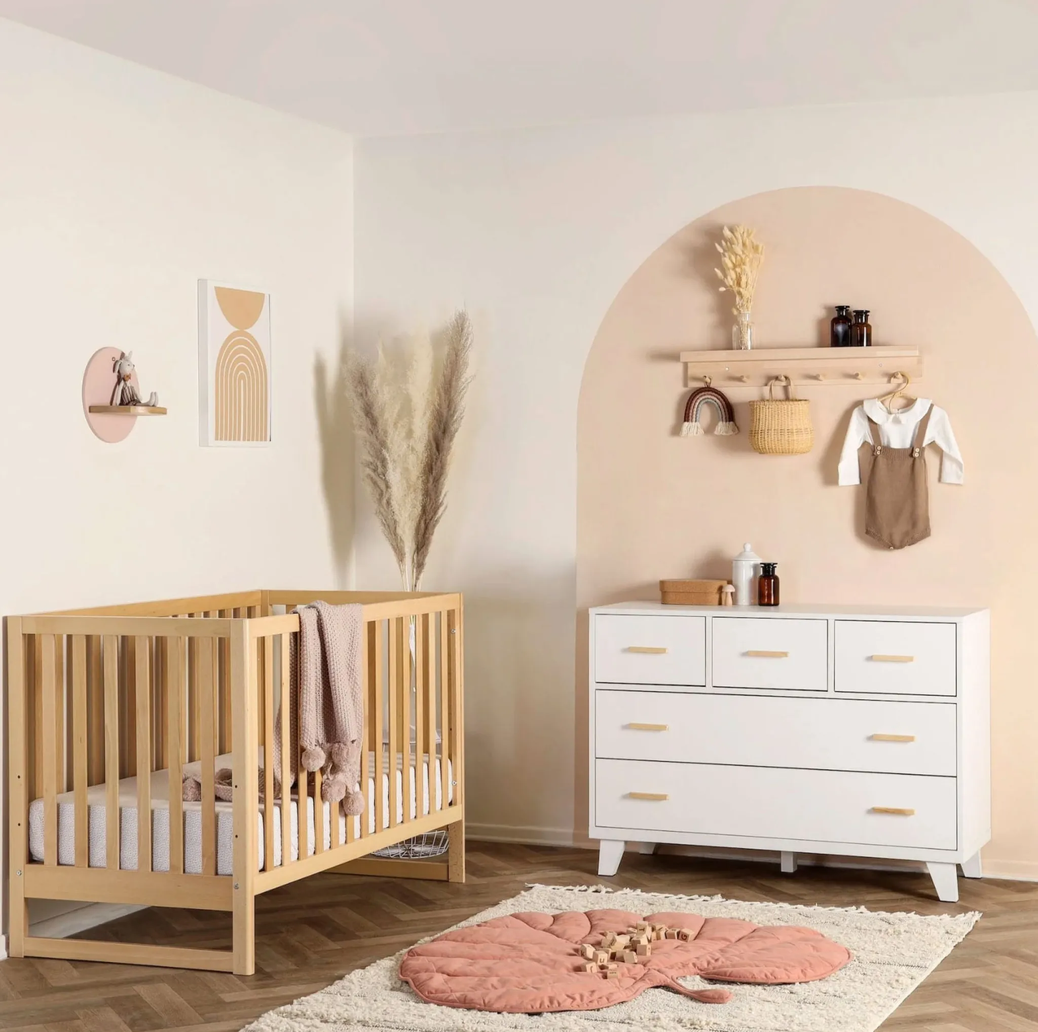 Dadada Baby Austin 3-In-1 Convertible Crib - Natural