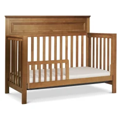 DaVinci Autumn 4-in-1 Convertible Crib - Chestnut