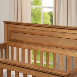 DaVinci Autumn 4-in-1 Convertible Crib - Chestnut