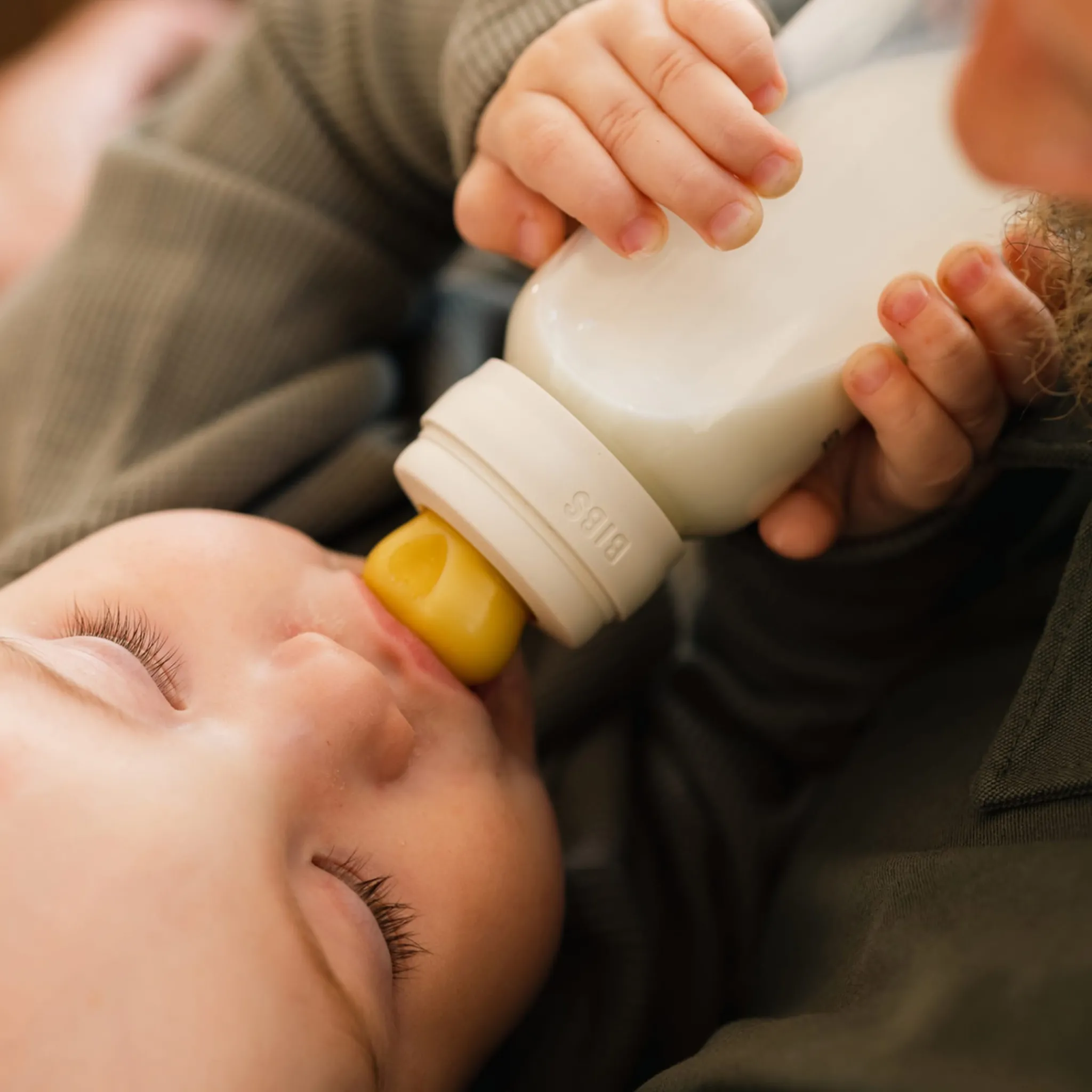 Bibs Breastfeeding|Bottles & Nipples>Baby Bottle Round Latex 1 pack 270 ml - Ivory