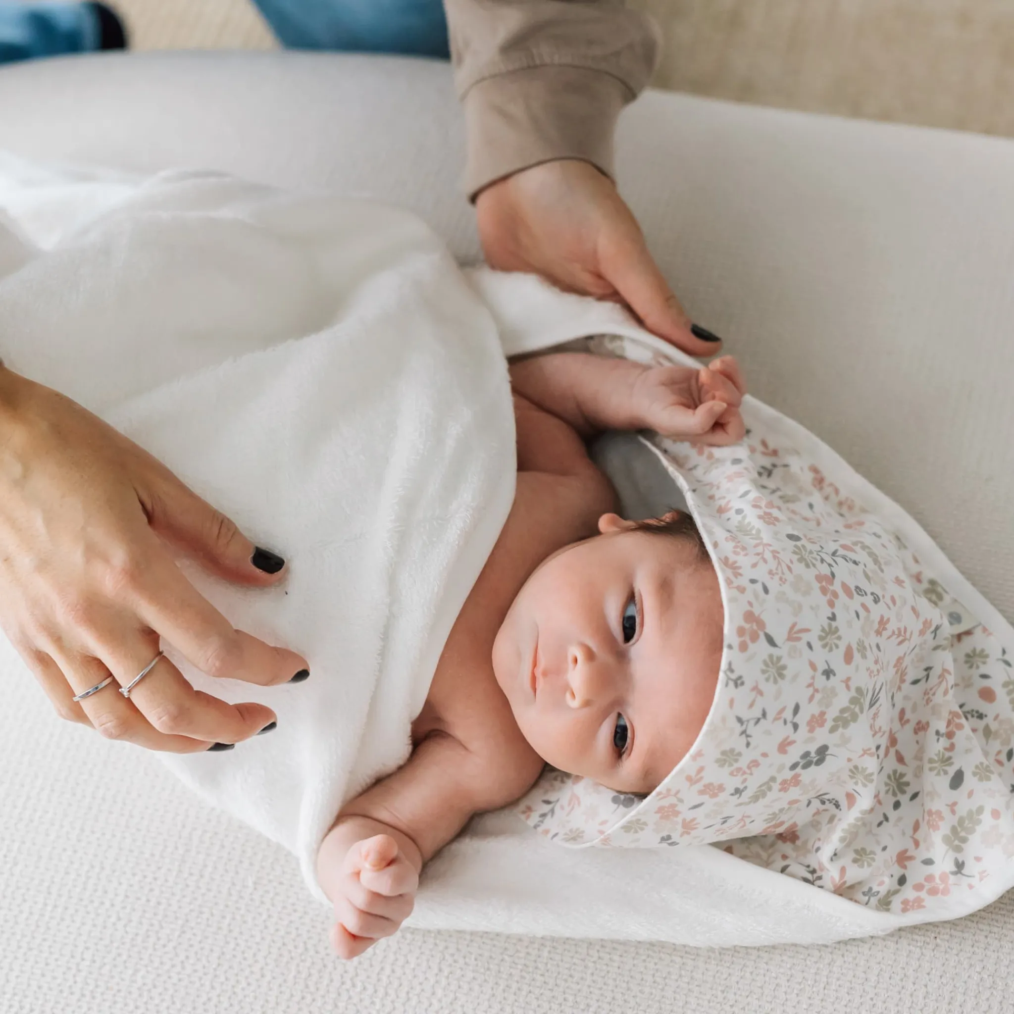Kids Perlimpinpin Towels & Wipes|Towels & Wipes>Bamboo Hooded Towel - Meadow