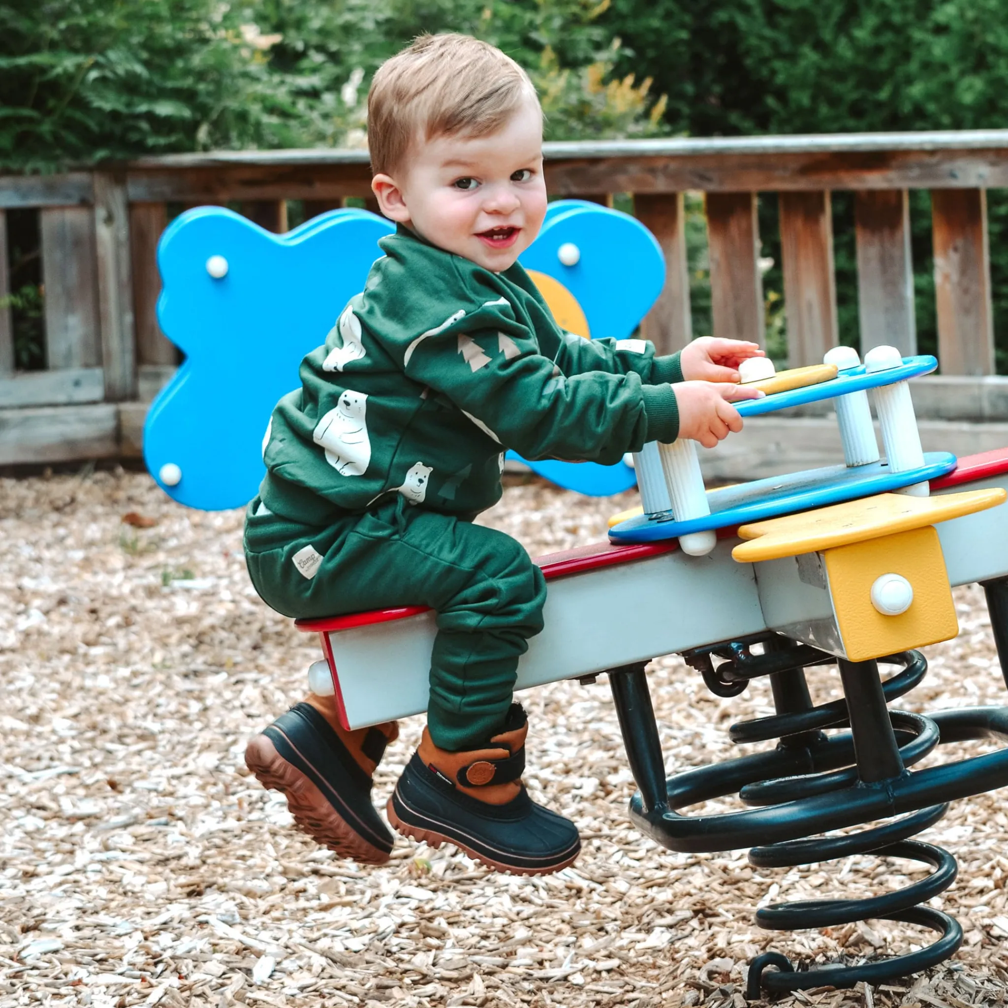 Kids/BOY Camp by Birdz Bear Sweatshirt 2-8