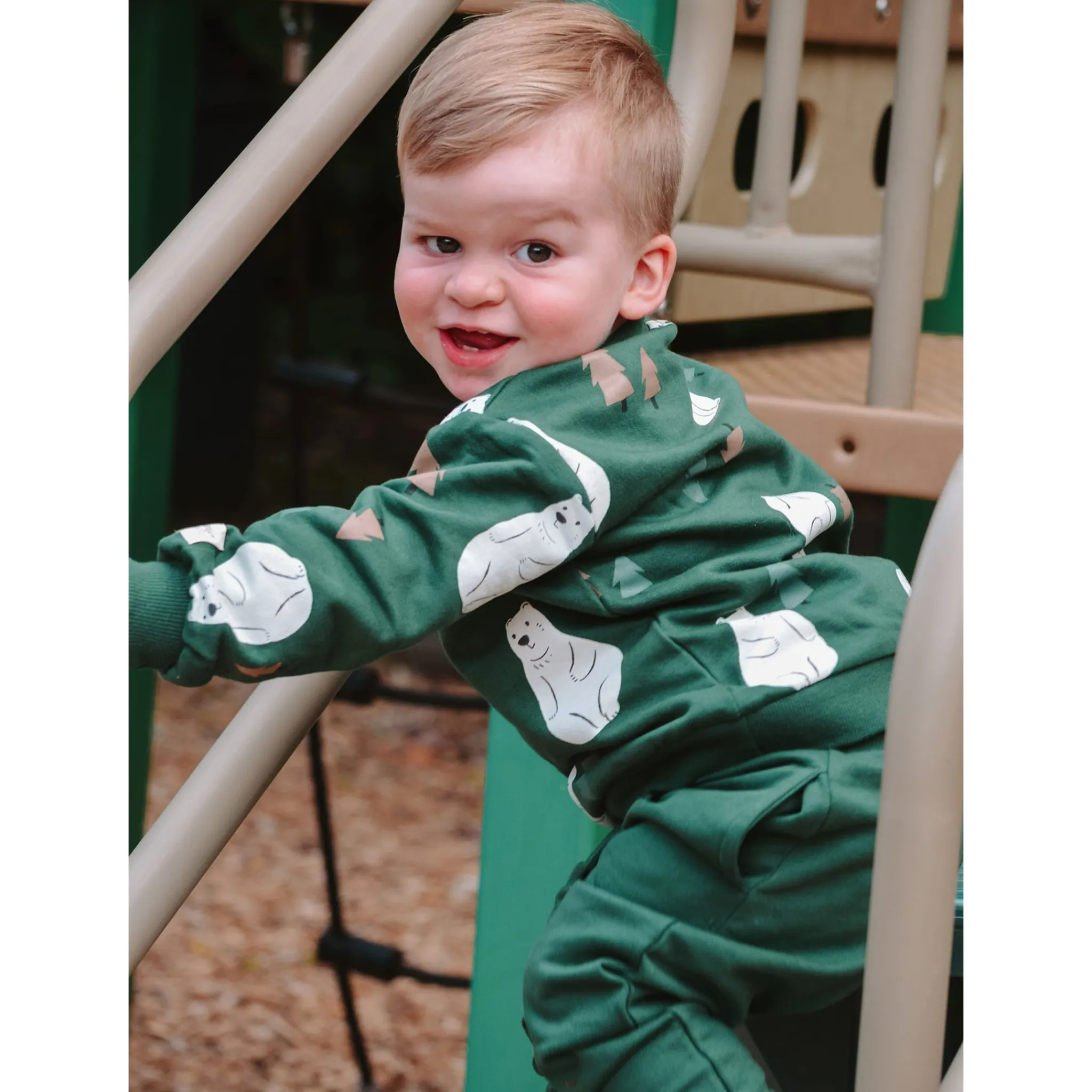 Kids/BOY Camp by Birdz Bear Sweatshirt 2-8