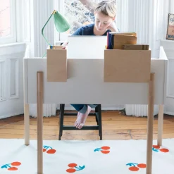 Oeuf Desk><noscript><img width=