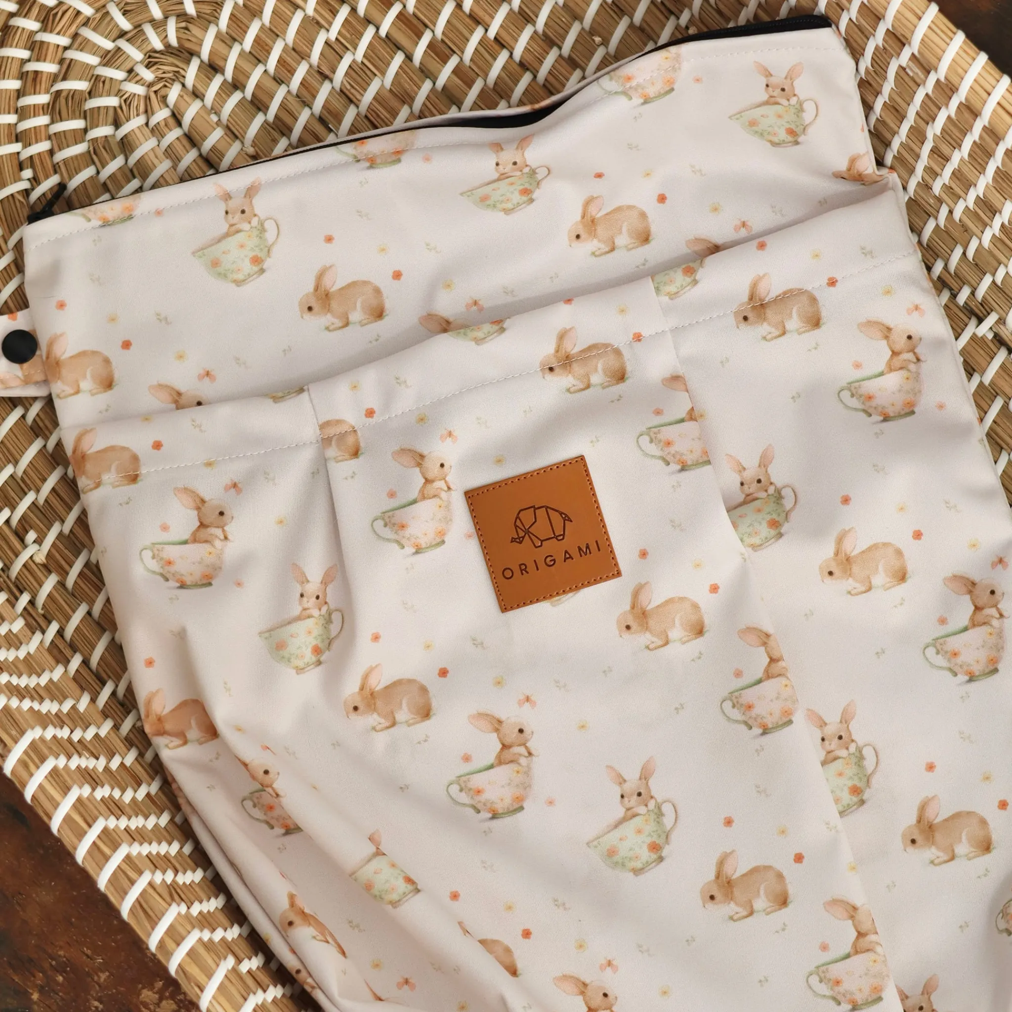 Origami Diaper Bags|Diaper Bags>Bunnies Medium Wetbag