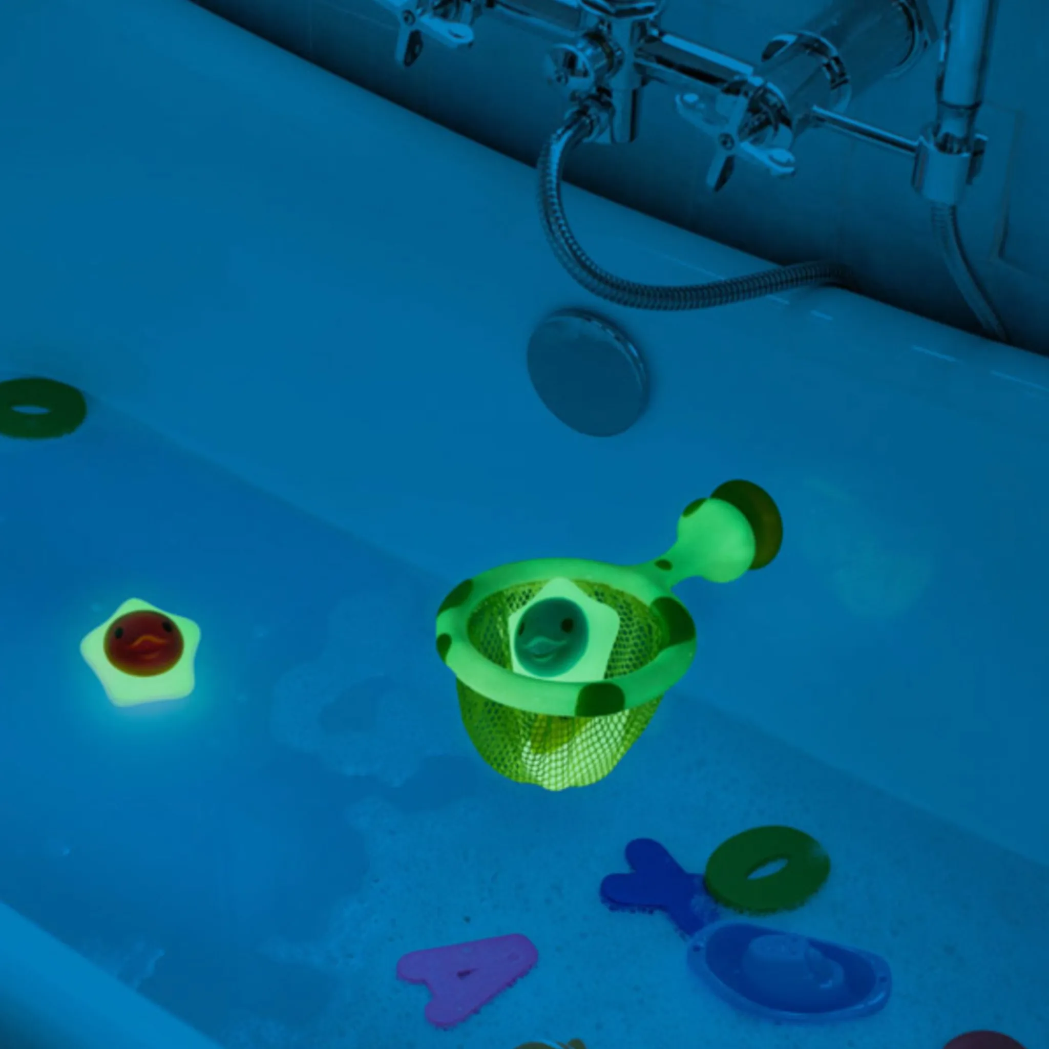 Munchkin Catch a Glowing Star™ Bath Toy