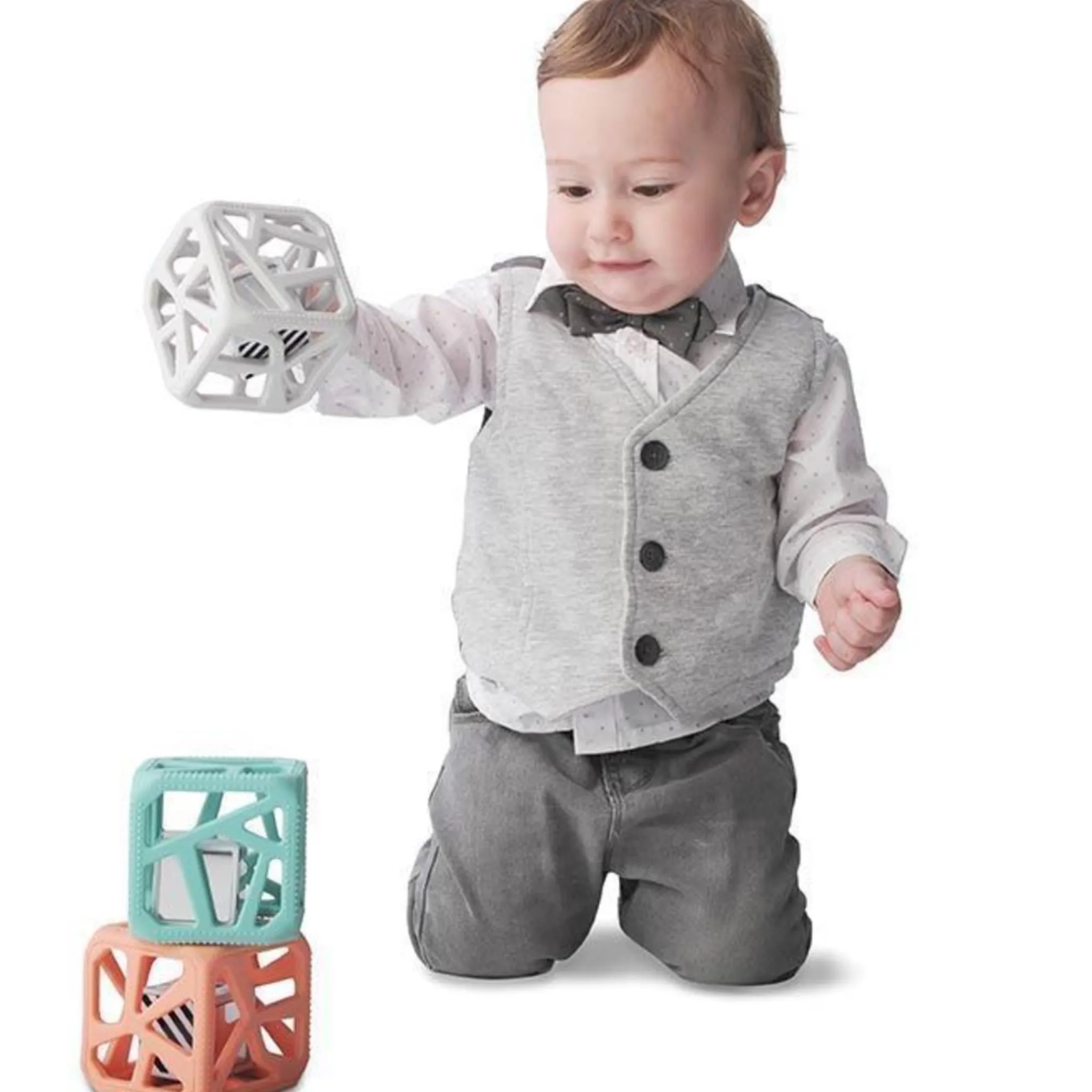 Munch Mitt Teething Toys>Chew Cube Grey