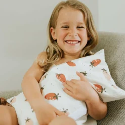 Kids Maovic Pillows & Pillowcases|Bedding>Children Pillow - Strawberries