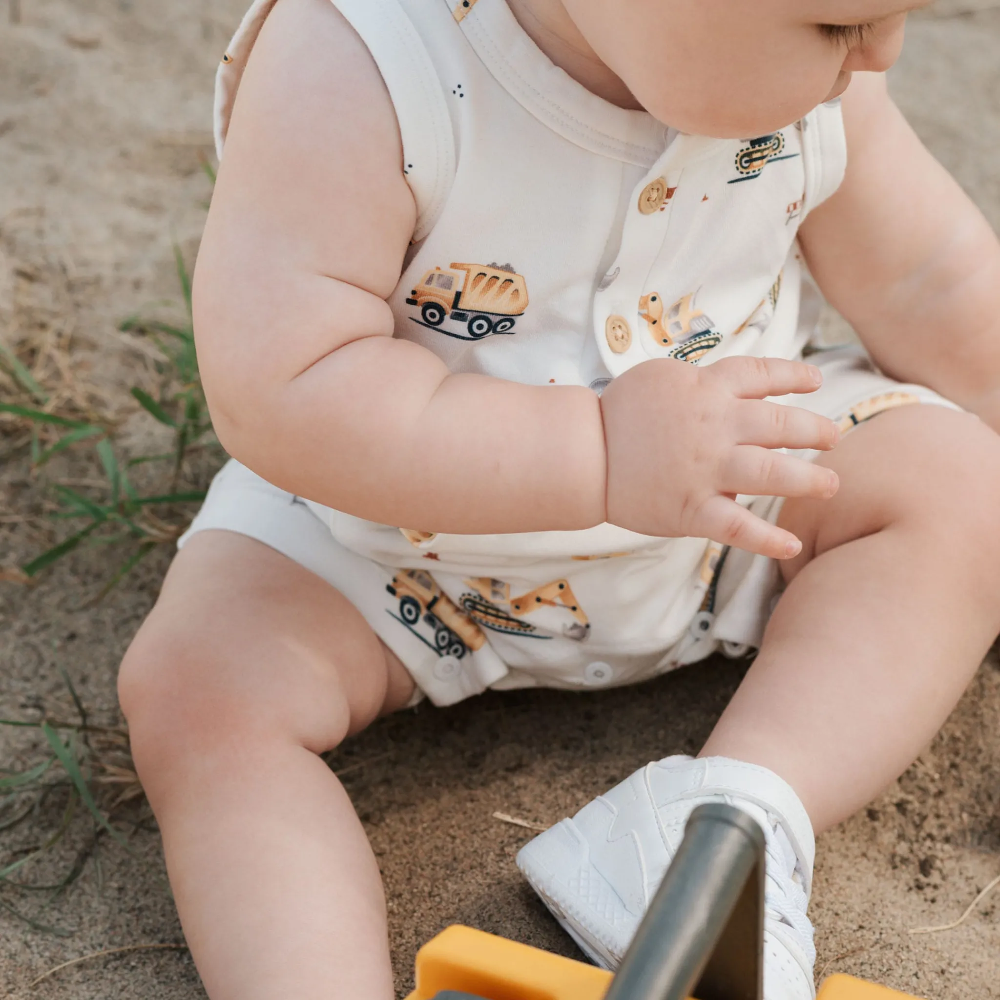 BOY Firsts par Petit Lem Construction Romper 3-24m