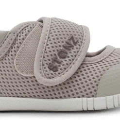 Stonz Shoes><noscript><img width=