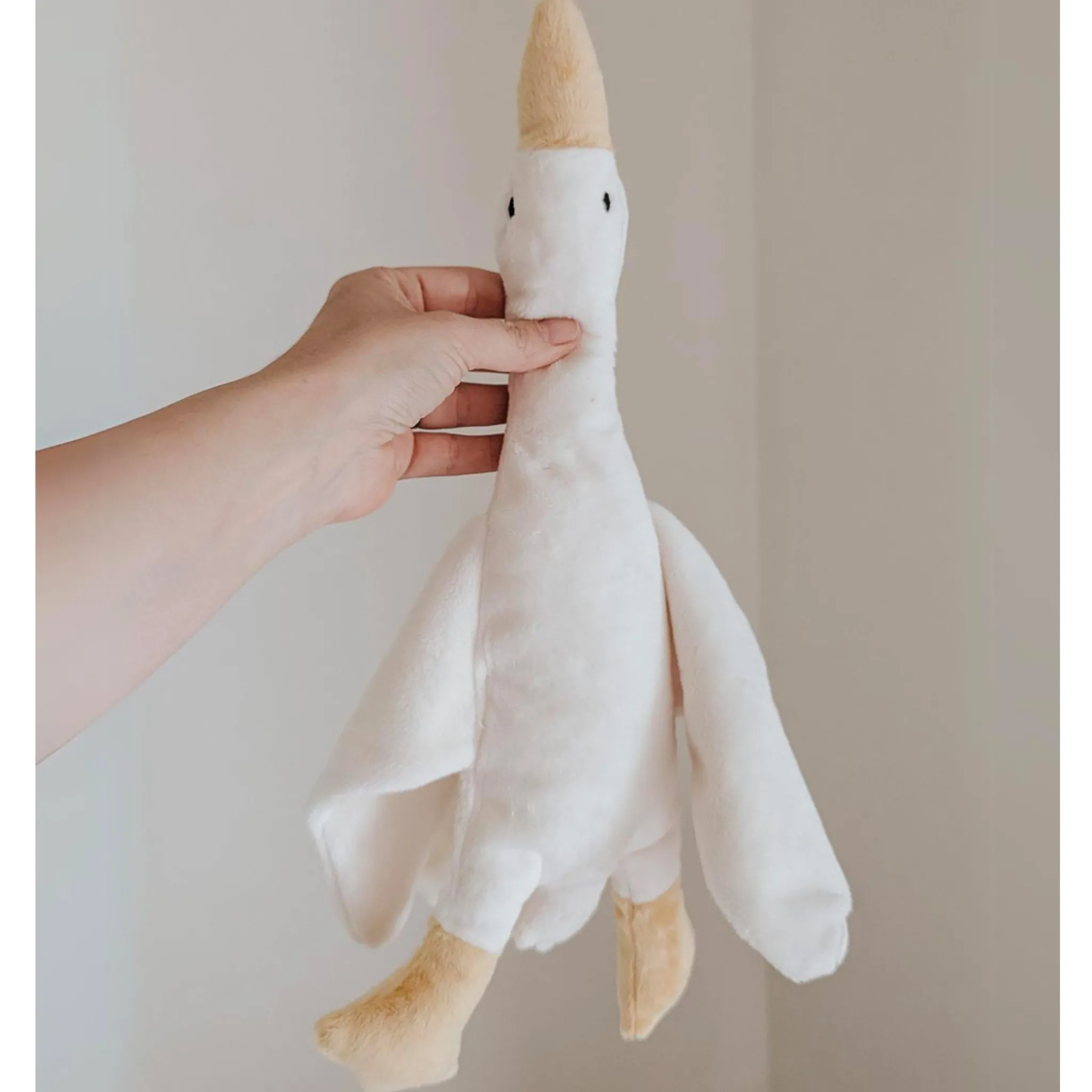 Veille sur Toi Developmental Toys>Cuddly Pal - Goose Odile