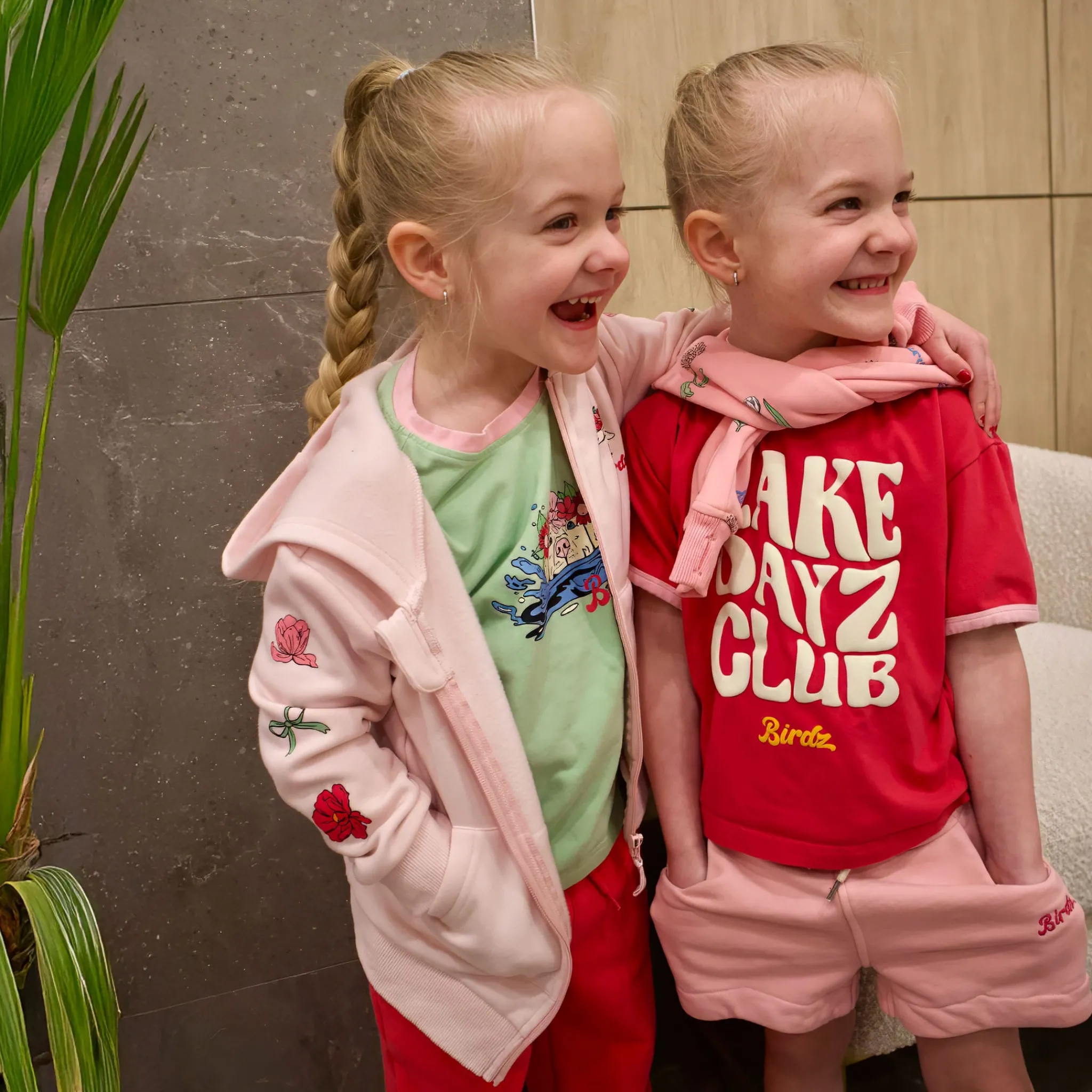 Kids Birdz Fleeces And Sweatshirts|Tops>Cute Dog Hoodie 2-10