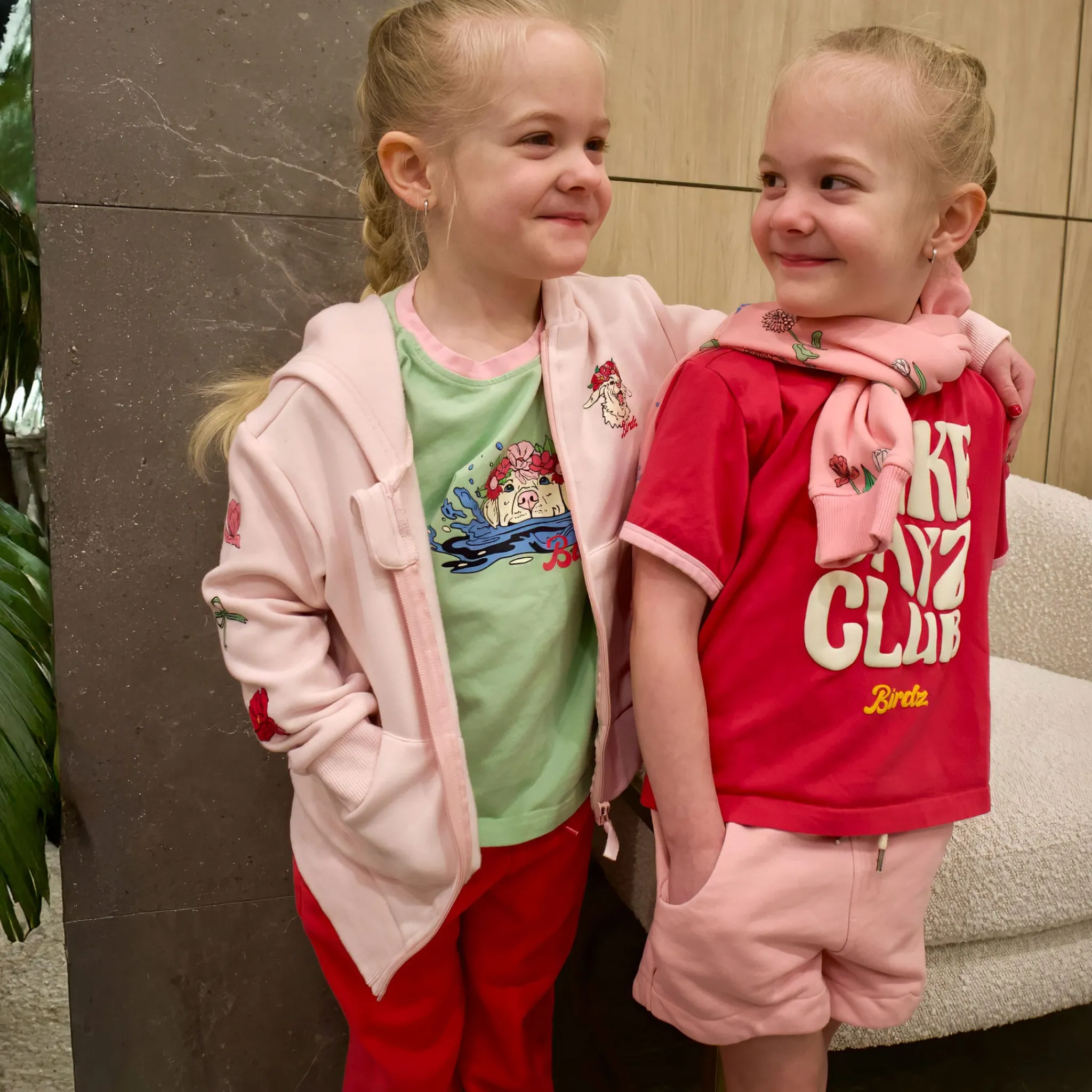 Kids Birdz Fleeces And Sweatshirts|Tops>Cute Dog Hoodie 2-10