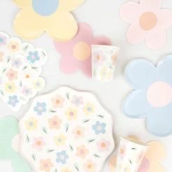 Meri Meri Daisy Shaped Napkins (16)