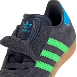 Adidas Shoes|Athletic Shoes>Gazelle Shoe Size 4-10