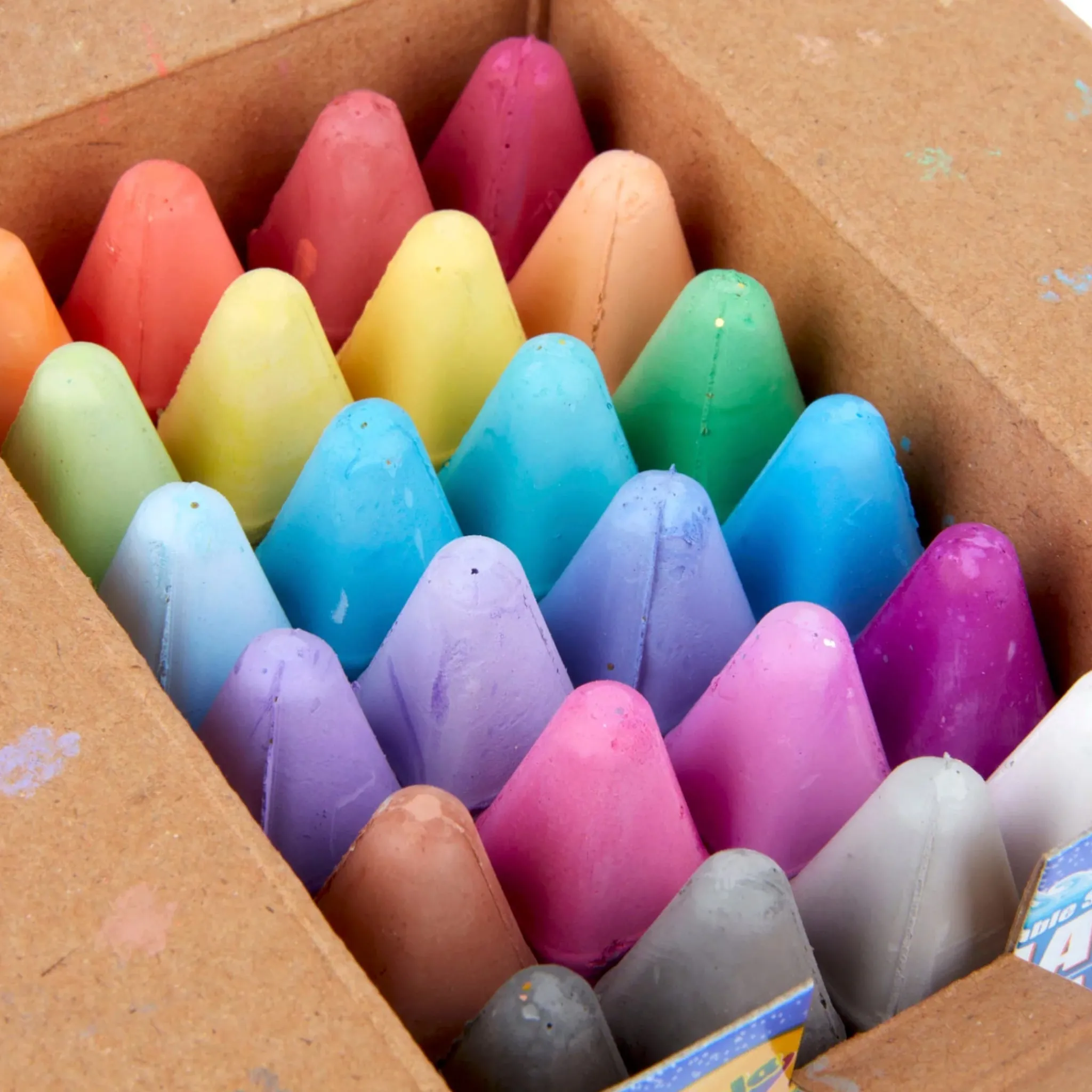 Kids Crayola Diy & Activities>Glitter Chalk (24)