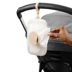 Kids Skip Hop Towels & Wipes|Towels & Wipes>Grab & Go Snug Seal Wipes Case - Oat