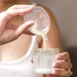 Haakaa Breastfeeding|Breast Pumps><noscript><img width=