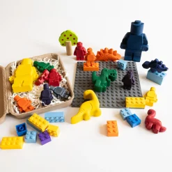 Kids Art en Ciel Diy & Activities>Handmade Crayons - Lego
