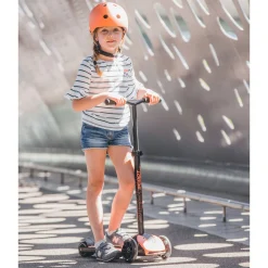 Kids Scoot and Ride Highwaykick 5 Led Scooter - Peach