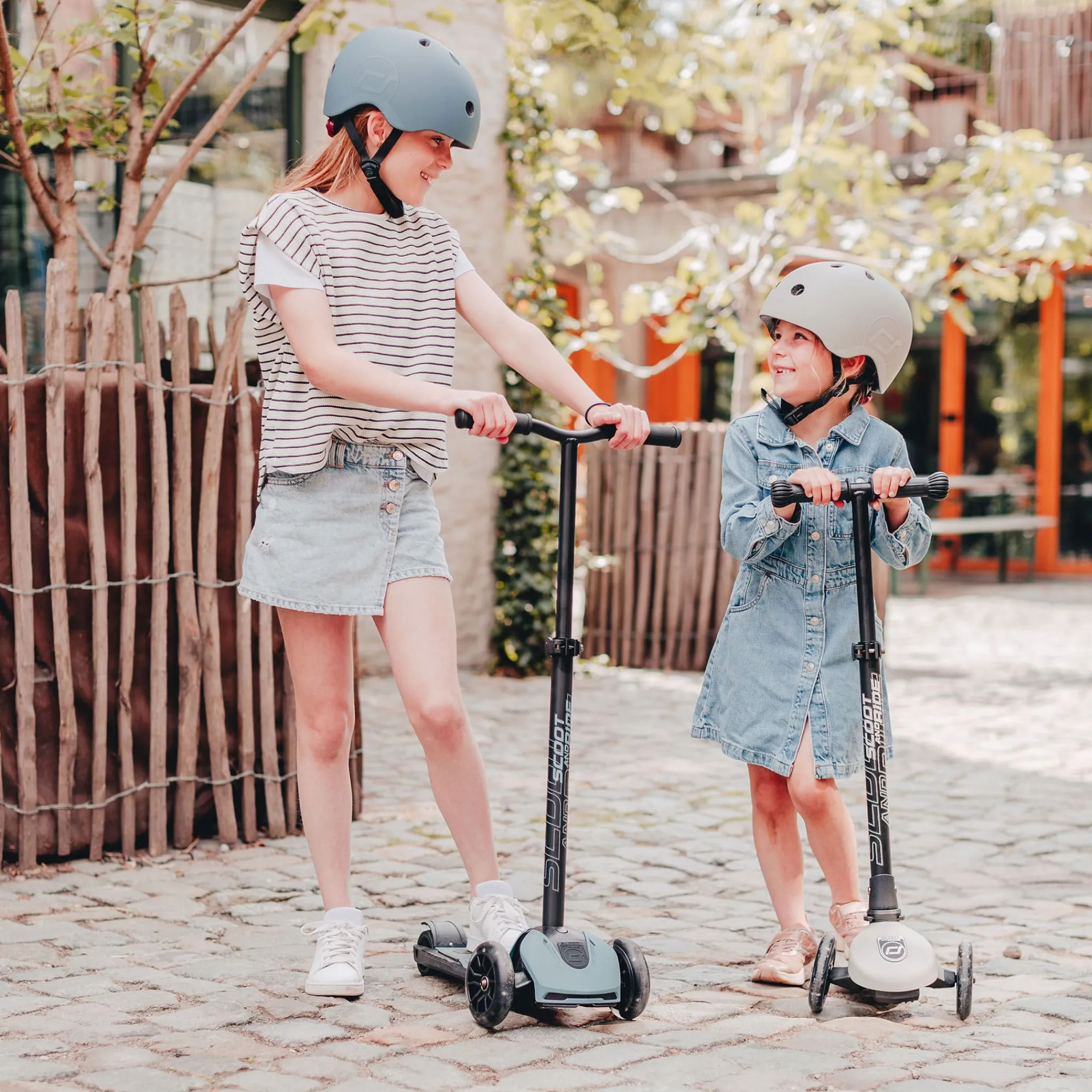 Kids Scoot and Ride Highwaykick 5 Led Scooter - Ash