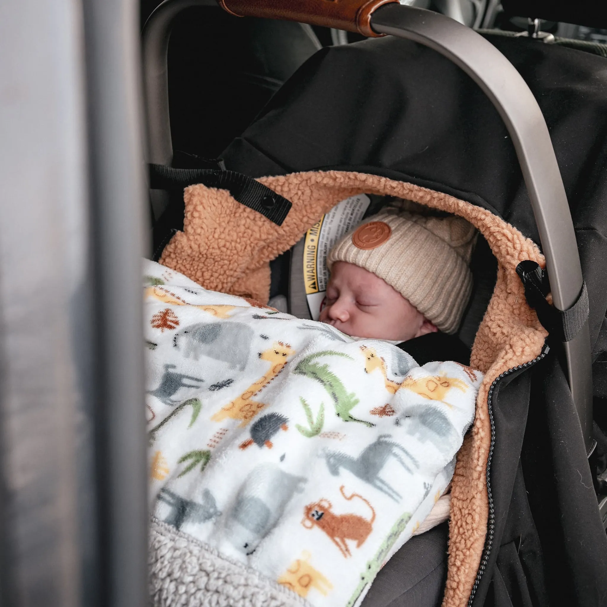 Kids/BOY Gustine Snowsuits|Snowsuits>3-in-1 Car Seat Cover / Poncho - Black