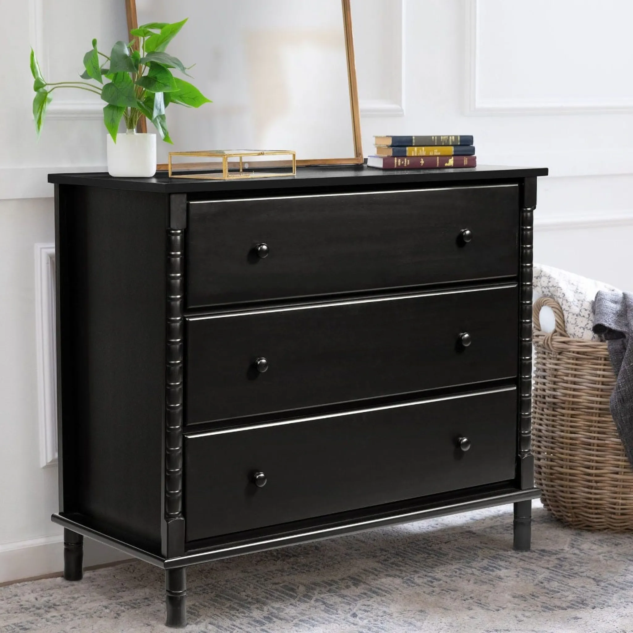 DaVinci Jenny Lind Spindle 3-Drawer Dresser - Ebony Black