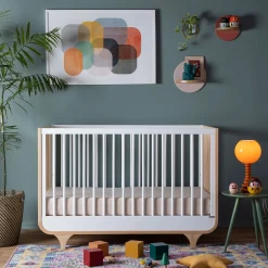 Dadada Baby Jolly 3-In-1 Convertible Crib - White/Natural