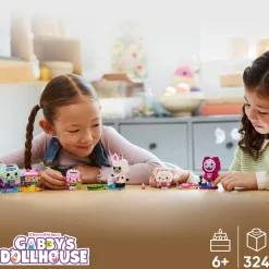 Kids LEGO® Gabby’s Dollhouse Gabby’s Brick-Built Cat Friends