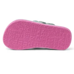 Reef Shoes><noscript><img width=