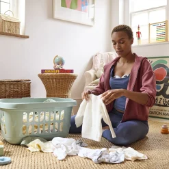 Medela Breastfeeding|Breast Pumps><noscript><img width=