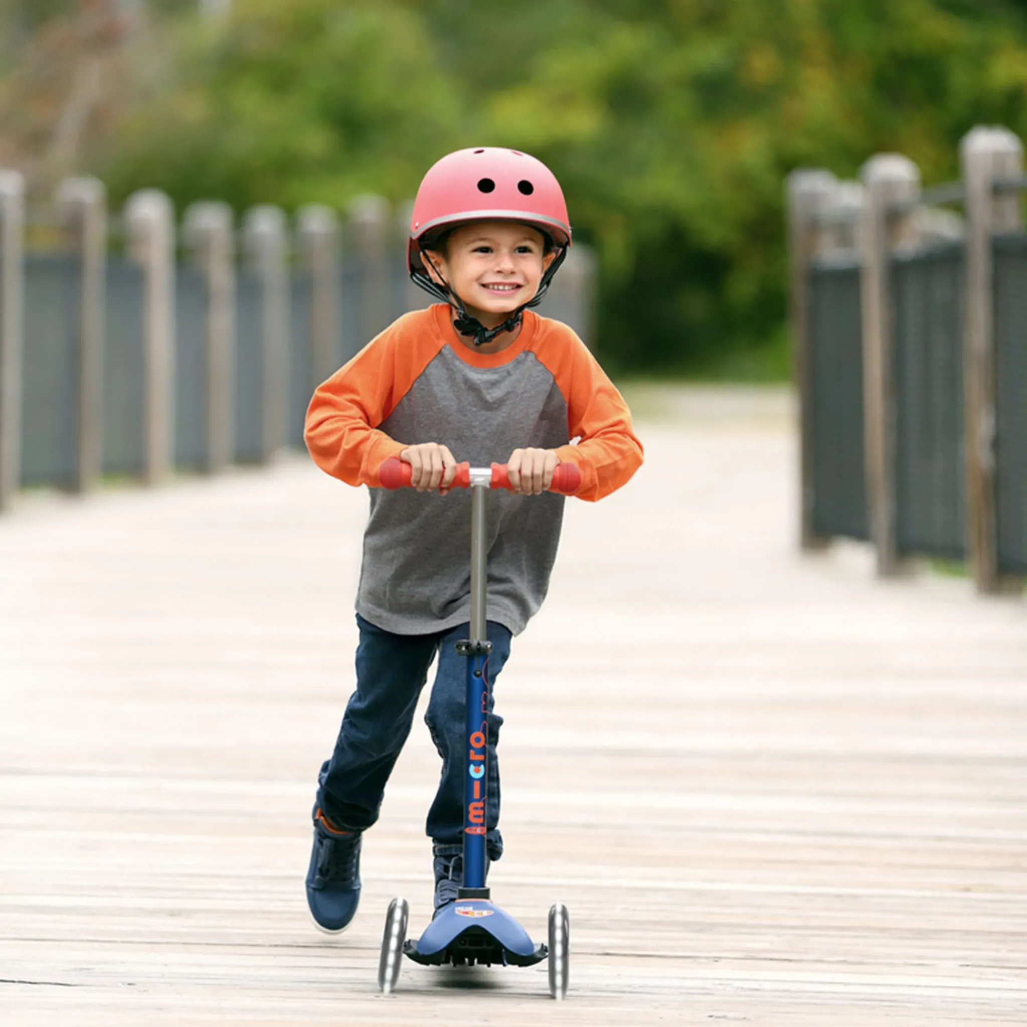 Kids Micro Mini Deluxe LED Scooter - Navy