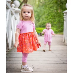 Nano Dresses, Skirts & Outfits><noscript><img width=