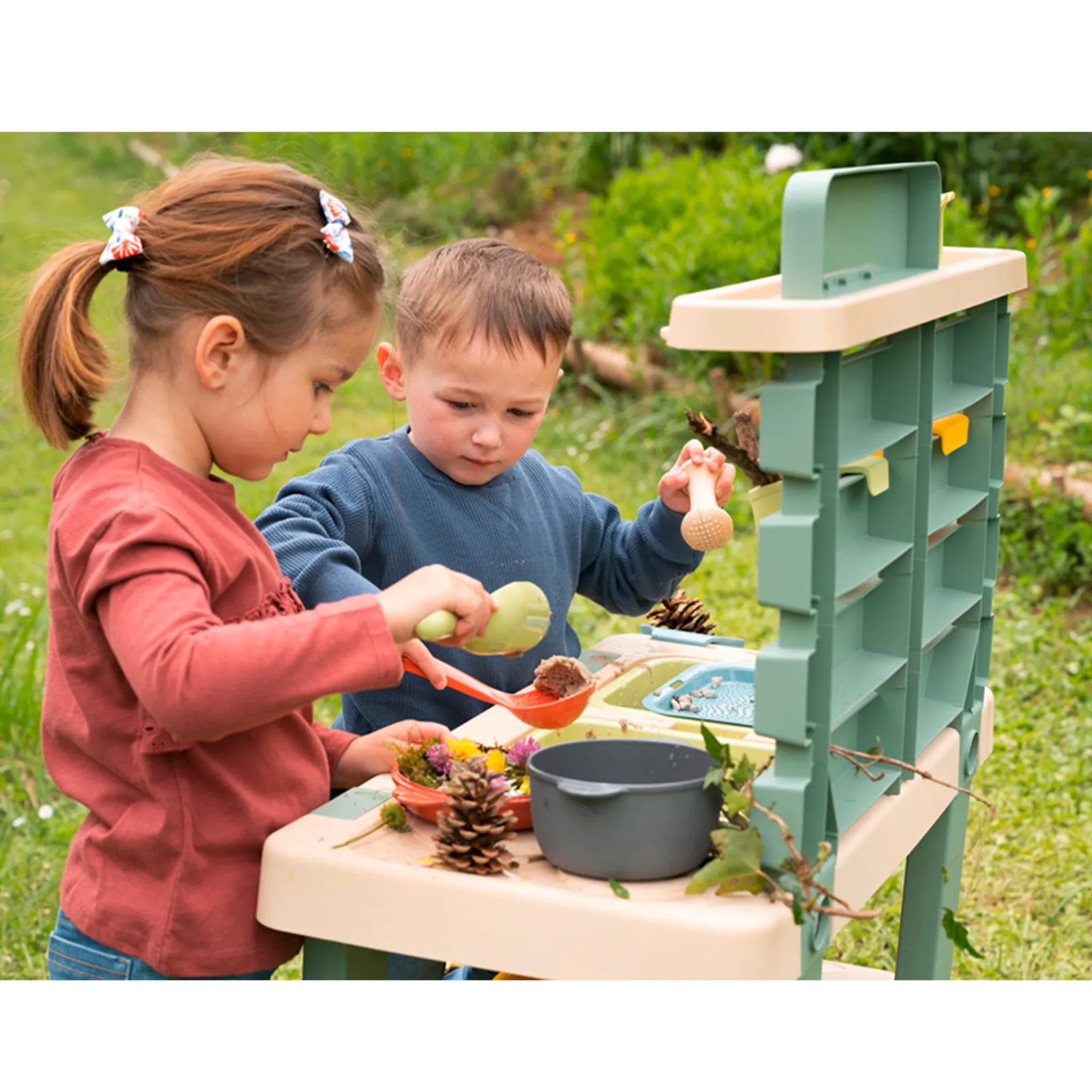 Kids Smoby Mud Kitchen