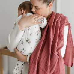 Kids Perlimpinpin Muslin Blanket - Raspberry