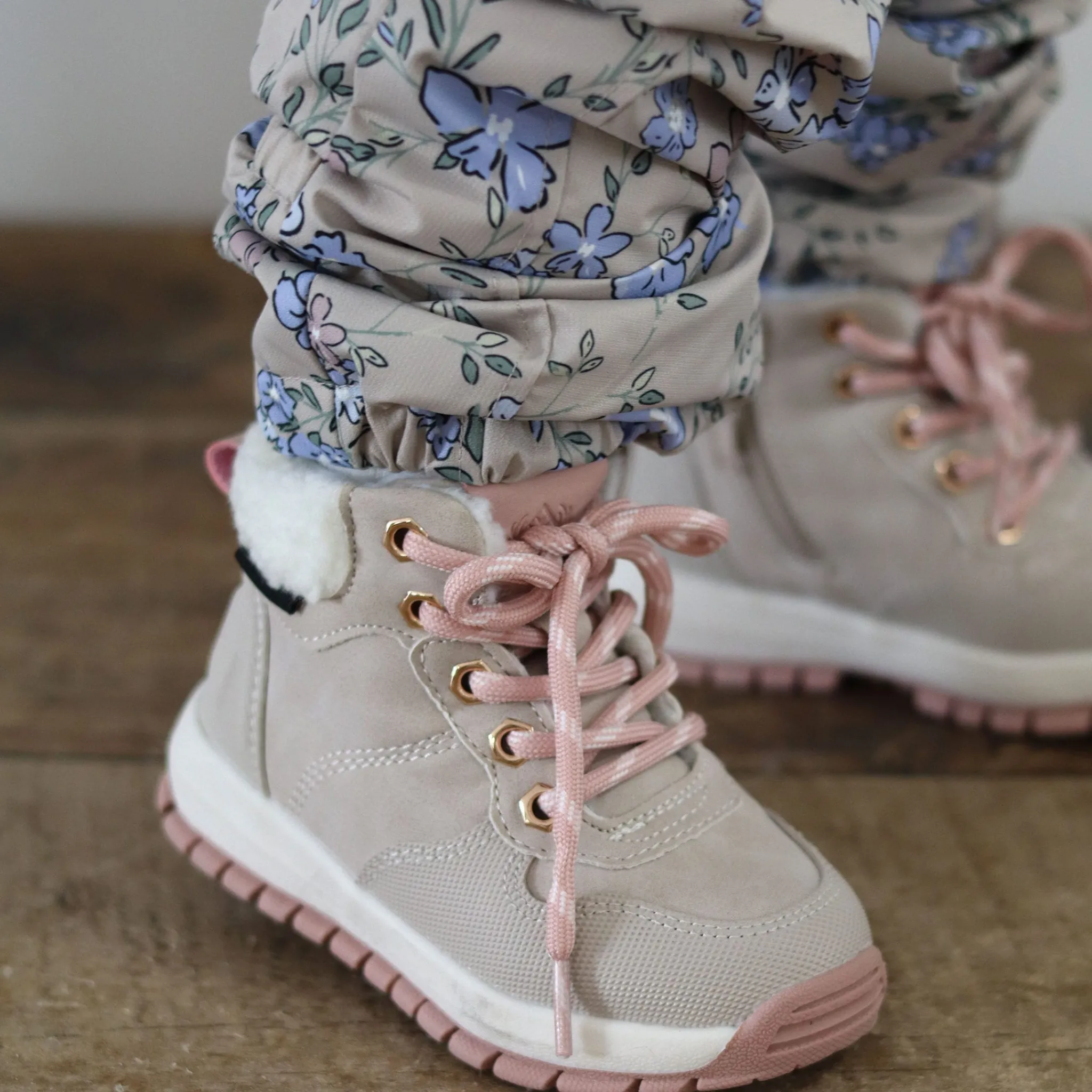 Deer Mountain Olivia Boots 5-10