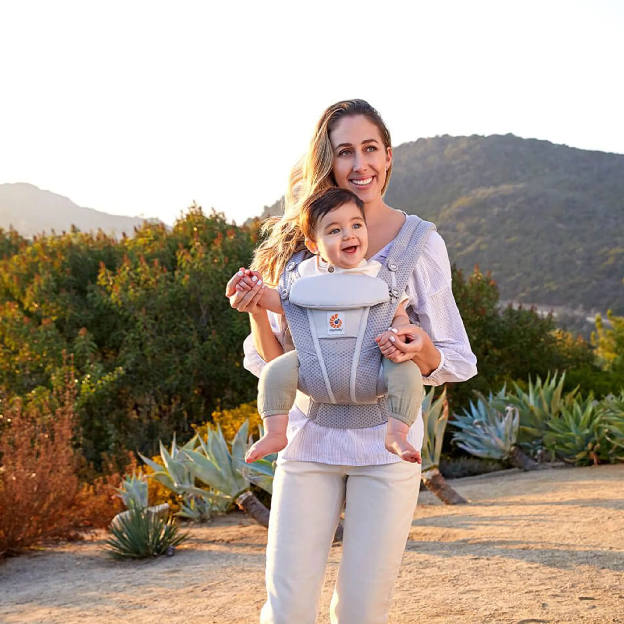 Ergobaby Outdoors & Travel|Baby Carriers>Omni Breeze 360 Baby Carrier - Pearl Grey