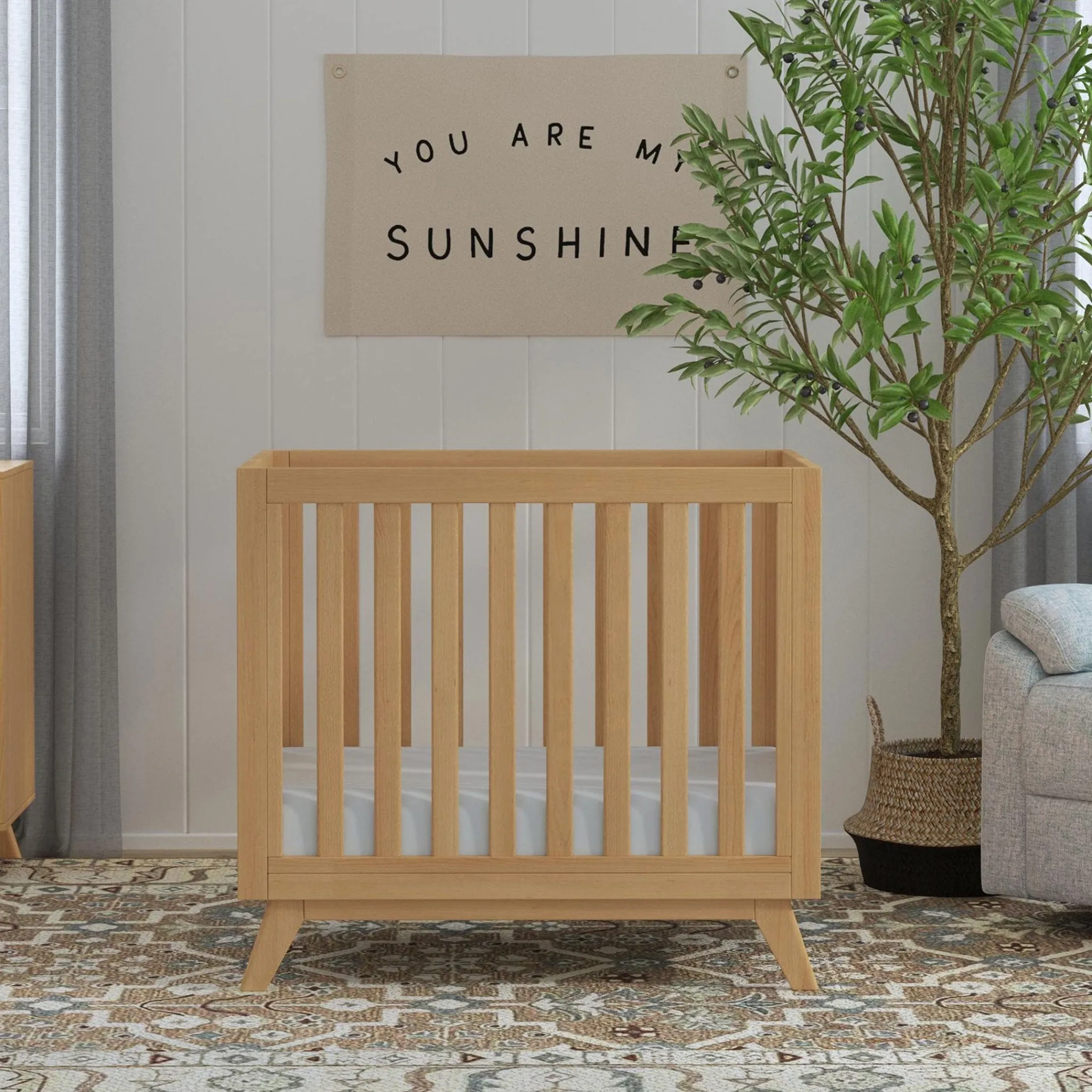 DaVinci Cribs & Mattresses|Cribs & Mattresses>Otto 3-in-1 Convertible Mini Crib with 4" Mattress - Honey