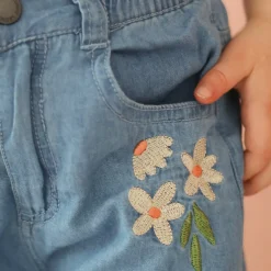 Chat Botte Pants><noscript><img width=