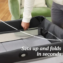 Graco Playard On The Go Zip Reeves