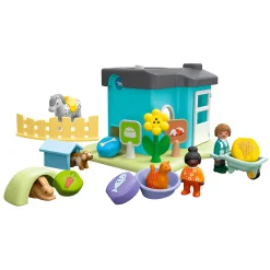 Kids Playmobil Junior Animal Home with Treat Dispenser