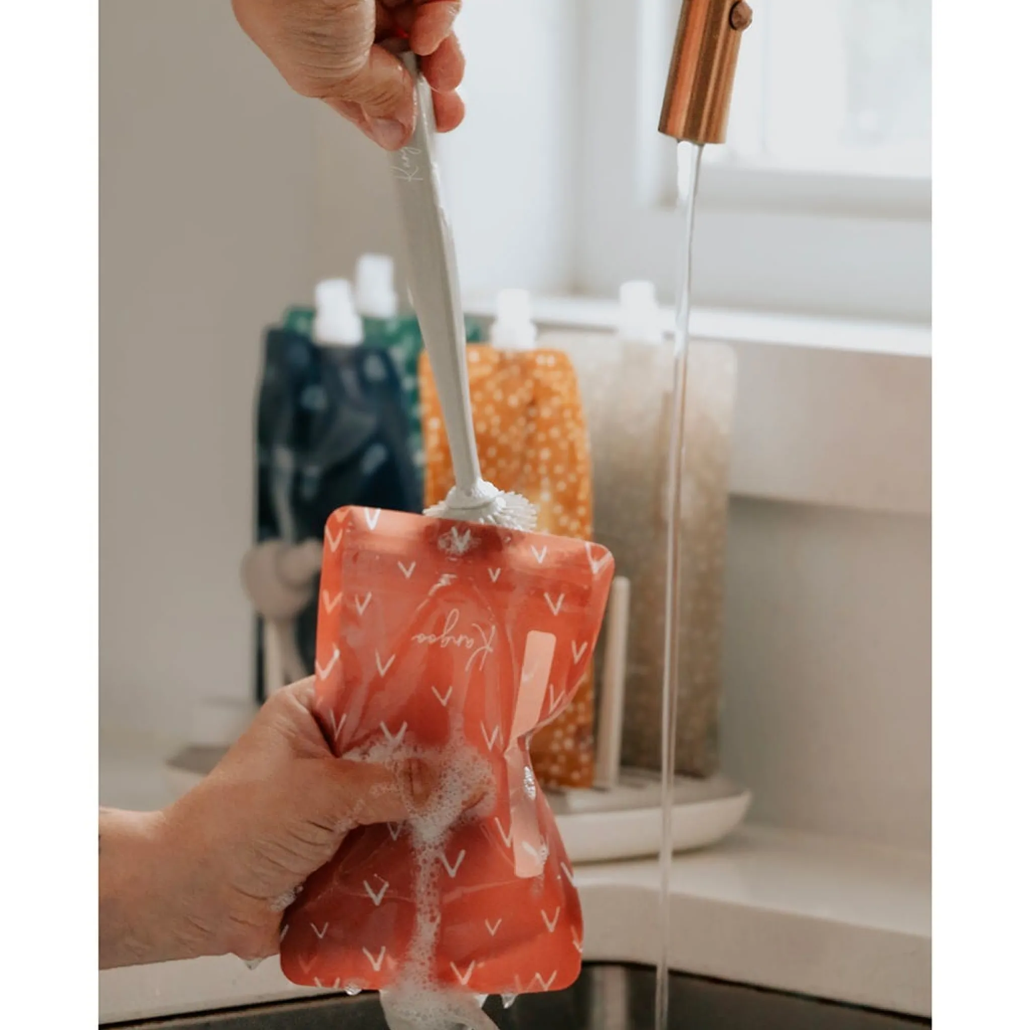 Kids Kangoo u0026 Cie Cleaning & Food Preparation|Cleaning & Sterilizing>Pouch/Bottle Cleaning Brush