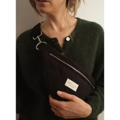 Dans Le Sac Quilted waist bag-Black/Black