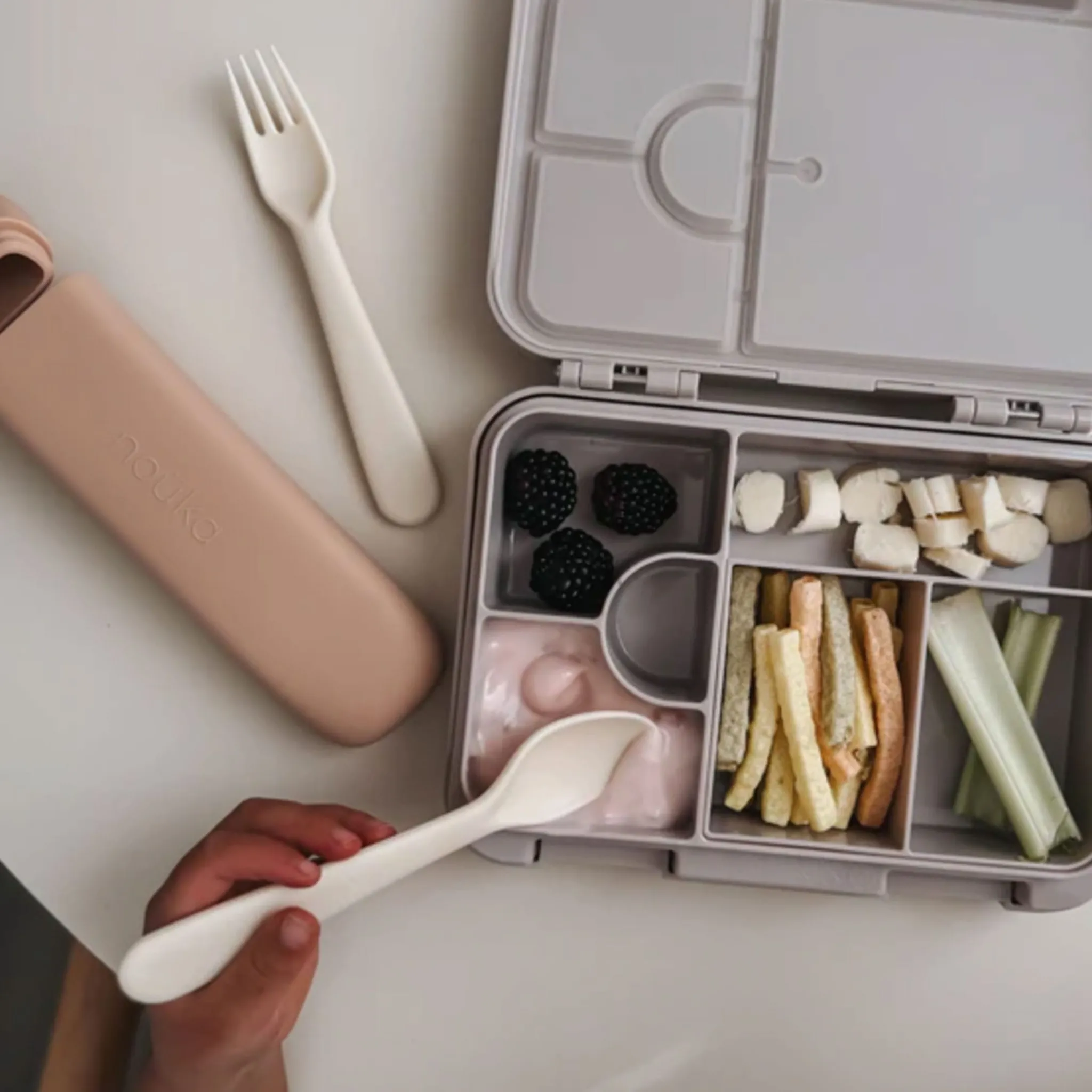 Kids Nouka Breastfeeding|Tableware>Reusable Utensil Set & Carry Case - Leaf