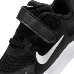 Nike Revolution 7 Shoe Sizes 2-7E