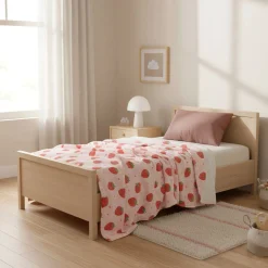 Kids Cathay Home Blankets|Blankets>Soft Plush Throw - Strawberries